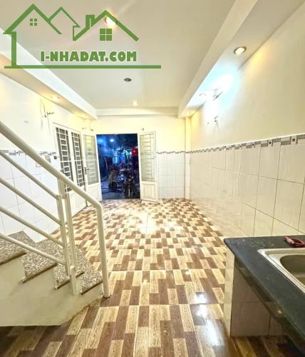 Hàng hiếm - Nhà 2 lầu hẻm 1041 Trần Xuân Soạn, Tân Hưng, Quận 7 - 1