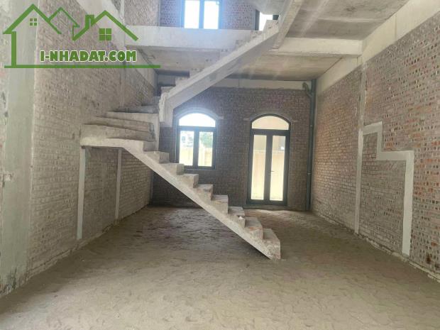 Lền kề xẻ khe 91m2 tại Vinhomes Ocean Park 2 - Sự lựa chọn hoàn hảo cho cuộc sống hiện đại - 2