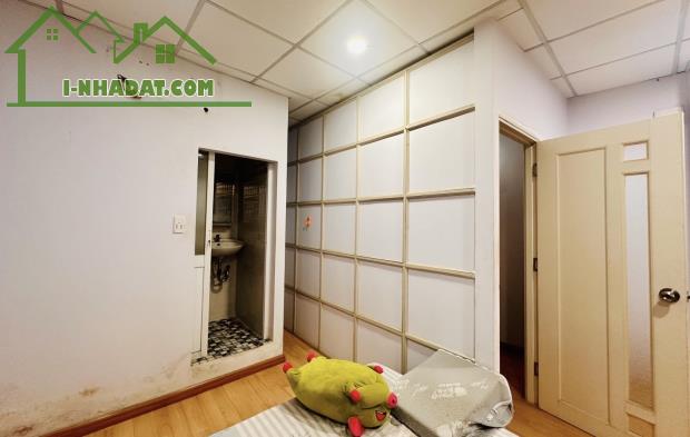 Hoàn công đủ, nhà 3 tầng, Hoàng Hoa Thám Bình Thạnh, xe hơi vào tận cửa, nhỉnh 3 tỷ - 1