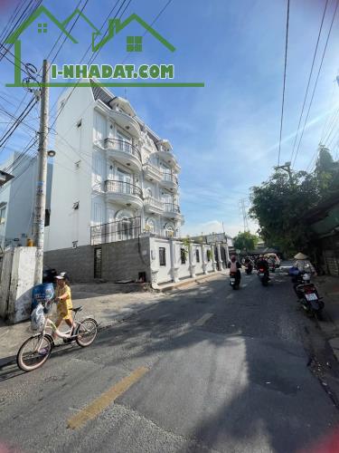 MẶT TIỀN NHÀ GIAO SONG HÀNH KD SẦM UẤT - SÁT GÒ VẤP TÂN BÌNH - 4L - 15 PHÒNG - 1 MB KINH