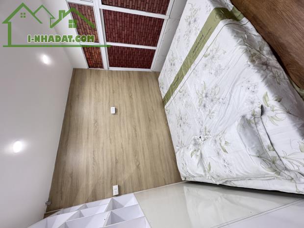 MAI DỊCH - TẬP THỂ TẦNG 2 - SỔ ĐỎ - 2 NGỦ - 55M2 - 2 TỶ - 2