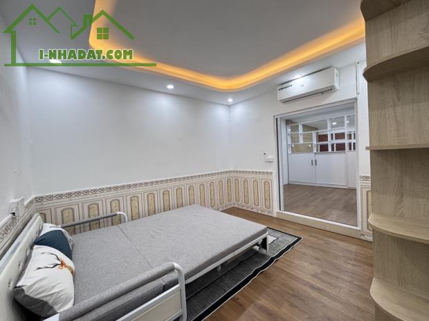 MAI DỊCH - TẬP THỂ TẦNG 2 - SỔ ĐỎ - 2 NGỦ - 55M2 - 2 TỶ - 5