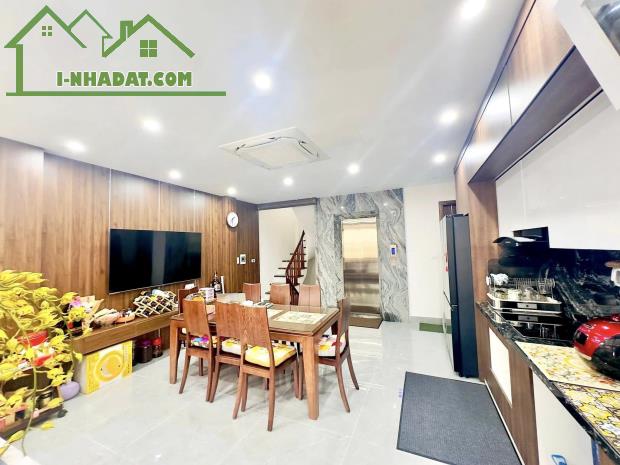 Bán nhà  LẠC LONG QUÂN  oto tránh thangmáy - kinh doanh –văn phòng- 95 M 6tầng 27.2 tỷ - 1