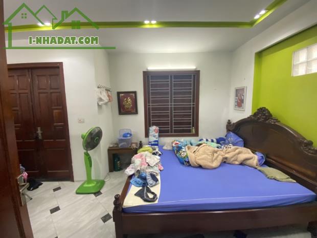 Nhà Dân xây phố Sài Đồng, lô góc, View hồ điều hòa, 47m x 3T, MT 10m, nhỉnh 6 tỷ - 1
