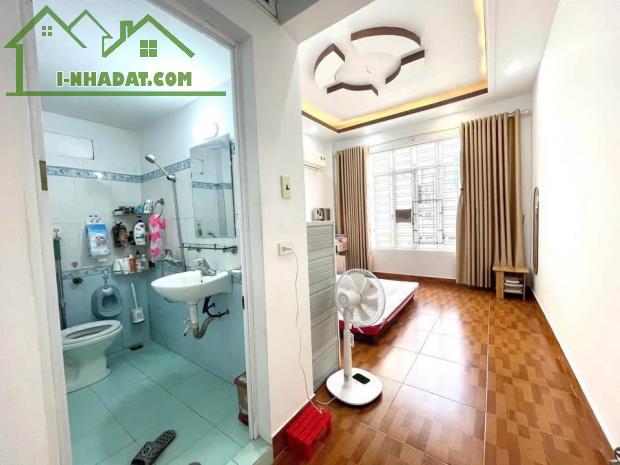 Nhà đẹp Võng Thị Tây Hồ 35m2 5 tầng giá chỉ 6.9 tỷ - 3