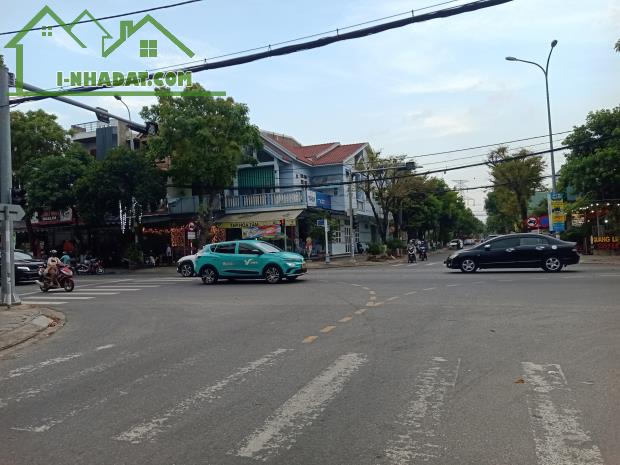 Bán lô đất hướng Đông 108m2 6 tỷ mặt tiền đường 15m kinh doanh sầm uất Phạm Hùng, Cẩm Lệ