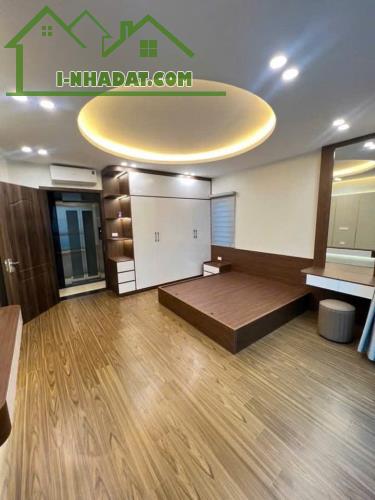 Tôi bán nhà ngõ 61 Vạn Phúc ô tô đỗ cạnh Him Lam Vạn Phúc 40m2 chỉ hơn 7 tỷ. LH 0989626116 - 2