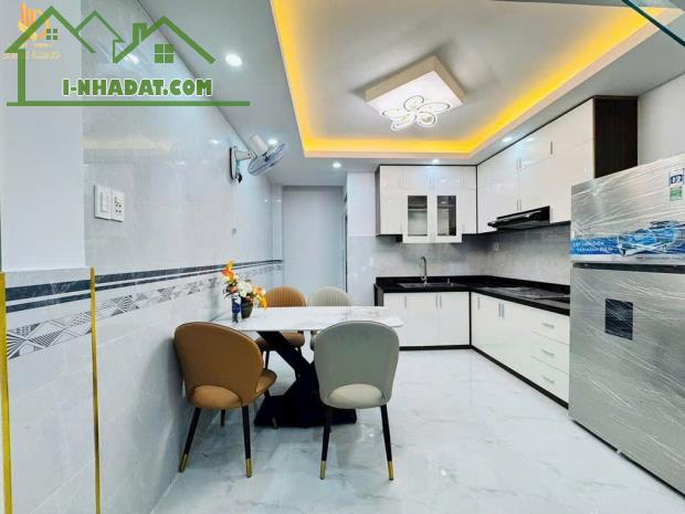 Bán nhà, Gò Vấp, 4Tầng, 44M2, full nội thất, Lê Đức Thọ, 5,7Tỷ - 5