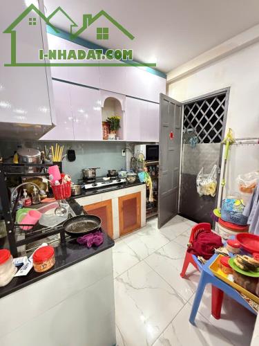 CHỈ 5 TỶ LÀ  CÓ NGAY NHÀ TÂN PHÚ – 3 TẦNG MỚI Ở NGAY - GẦN NGAY CHỢ, BIG C - KHU DÂN TRÍ - 1