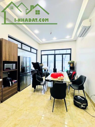 NGỌC THỤY HIẾM - NGÕ THÔNG 4 THOÁNG - GARA Ô TÔ - BT SÂN VƯỜN DT200m- MT12m-25T - 1
