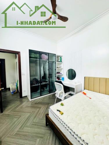 NGỌC THỤY HIẾM - NGÕ THÔNG 4 THOÁNG - GARA Ô TÔ - BT SÂN VƯỜN DT200m- MT12m-25T - 3