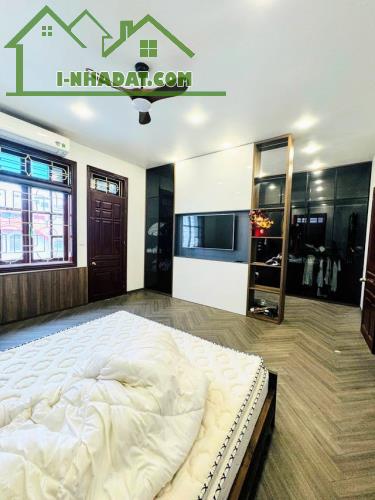 NGỌC THỤY HIẾM - NGÕ THÔNG 4 THOÁNG - GARA Ô TÔ - BT SÂN VƯỜN DT200m- MT12m-25T - 4
