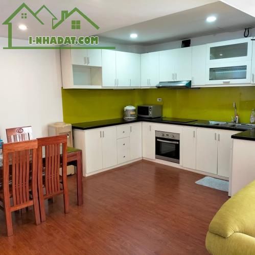 Bán nhà Lương Định Của 120m2, 5 tầng, 3 thoáng, ô tô, kinh doanh, chỉ 28 tỷ.