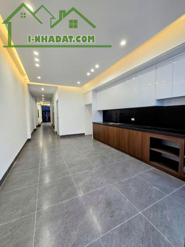 BÁN NHÀ TT VĂN ĐIỂN 102m2 - 5 TẦNG THANG MÁY, NGÕ THÔNG, Ô TÔ ĐỖ CỬA, Ở CỰC SƯỚNG - 3