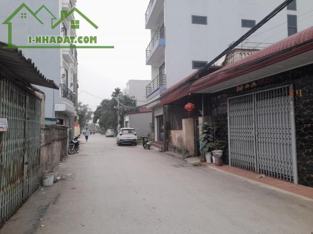 ĐẤT YÊN NGHĨA ĐƯỜNG THÔNG ÔTÔ TRÁNH - 1