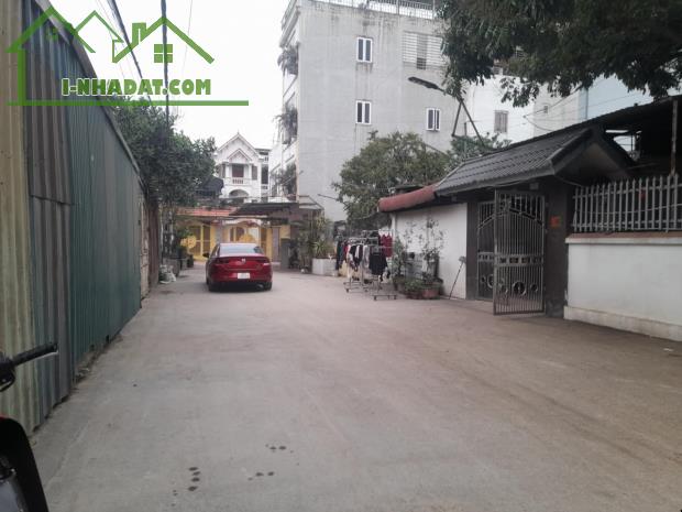 ĐẤT YÊN NGHĨA ĐƯỜNG THÔNG ÔTÔ TRÁNH - 2