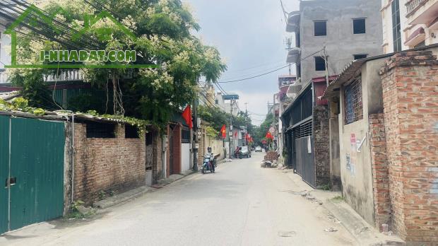 BÁN ĐẤT ĐẸP LONG BIÊN - NGÕ TO NHƯ PHỐ - Ô TÔ TRÁNH - GẦN HỒ, GẦN CHỢ - 81M2 nhỉnh 8 tỷ. - 1