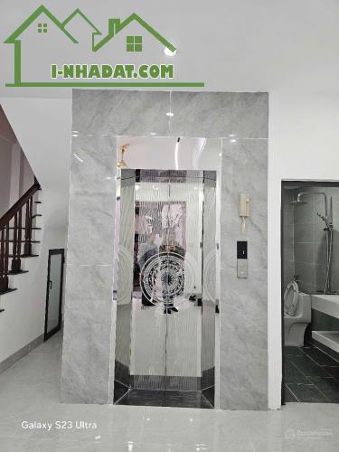 Duy nhất 1 căn Xuân La có thang máy gần ô tô 2p ra Hồ Tây 40m*6T đủ nội thất mới ở luôn - 2