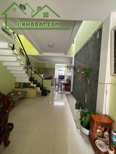 Nhà sổ riêng khu TĐC Bửu Hòa 3..2 tỷ/73 m2/1 lầu 1 trệt - 1