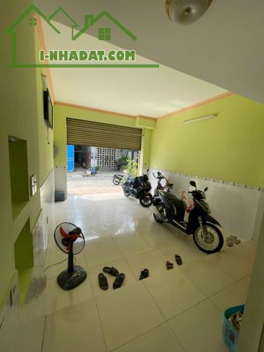 Nhà sổ riêng khu TĐC Bửu Hòa 3..2 tỷ/73 m2/1 lầu 1 trệt - 3