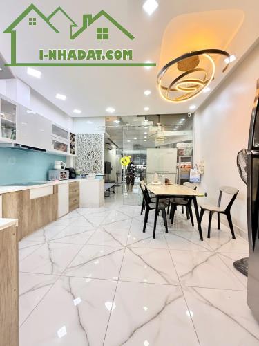 NHÀ MẶT TIỀN MỚI - P.13, TÂN BÌNH 68M² – 3 TẦNGCHO TH. UÊ 30TR/THÁNG. GÍA TỐT 17.X TỶ - 1