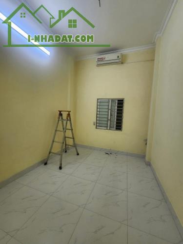 Cần b.án ngay nh.à #Bach_Mai##Bùi_Ngọc_Dương_haibatrung# Nh.à y hình 35m x3 tầng x3 ngủ ch - 2