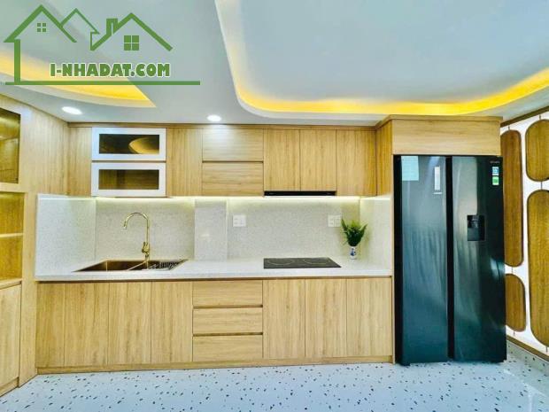 NHÀ SÁT MẶT TIỀN NGUYỄN TƯ GIẢN P12 GV , 5X9 , NHỈNH HƠN 7 TỎI - 3