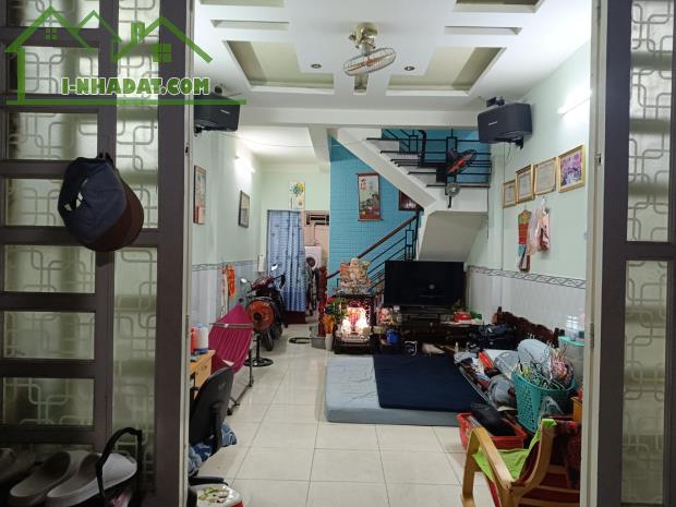 Bán gấp nhà đẹp ở ngay Phạm Thế Hiển, hẻm cao ráo thoáng mát, 62m2, ngang hơn 4m, SHR