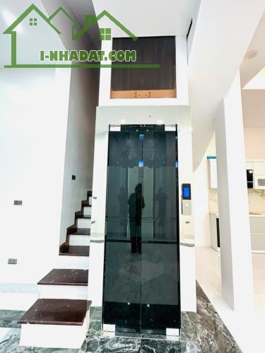 NHÀ ĐẸP - LÔ GÓC- SÁT PHỐ - NHIỀU TIỆN ÍCH - AN SINH LÝ TƯỞNG- THANG MÁY - 3