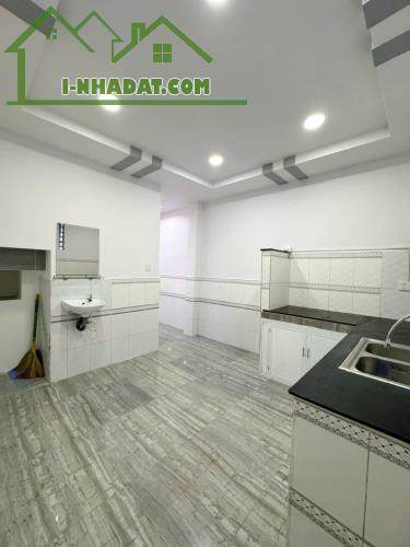 Bán nhà Góc 2MT, hẻm 141 Tám Danh P4 Q8 - 3