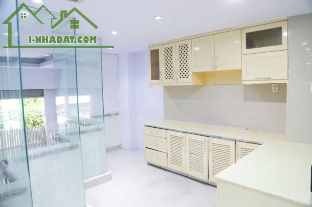 Nhà 7 tầng hẻm Bộ Công An đường Trần Hưng Đạo P.Nguyễn Cư Trinh Q1. 31.5 tỷ - 3