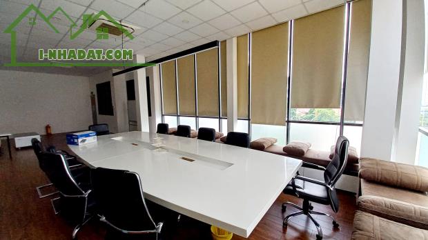 Bán tòa nhà văn phòng Phan Anh-hẻm 5m-ngang 10m-thang máy-cạnh chợ-13 tỷ hơn - 2
