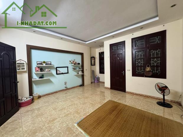 MẶT NGÕ KIM NGƯU - PHÂN LÔ ÔTÔ TRÁNH, ĐỖ NGÀY ĐÊM - GIÁ 13 TỶ - 3