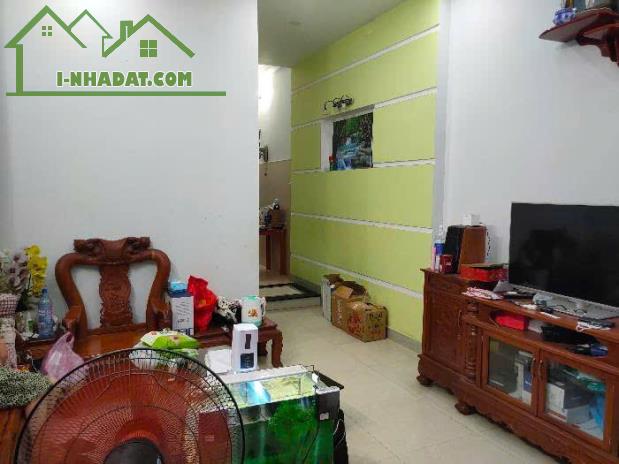 Bán vị trí siêu đẹp, nhà 4 tầng,  5,7m x 20,5m, Trường Chinh Q12, Hẻm xe hơi , nhỉnh 5 tỷ - 2