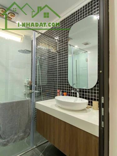NHÀ ĐẸP NGHI TÀM - PHÂN LÔ ÔTÔ TRÁNH, VÀO NHÀ - 40M RA PHỐ - GIÁ 35 TỶ MẶT TIỀN 9M - 4