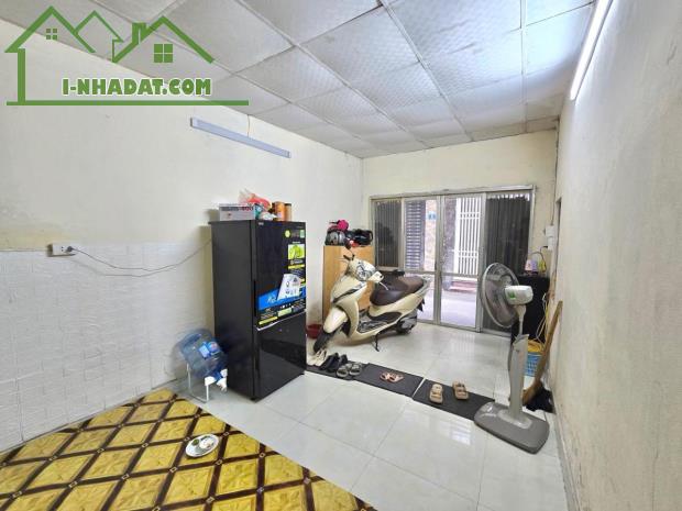 Bán Đất Phố Bà Triệu, Tặng Nhà C4 Ngõ Ô Tô 7 Chỗ Qua, Gần Trường Lê Lợi 52M2 Giá Hơn 9 Tỷ