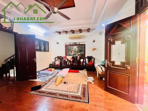 HÀO NAM - GẦN PHỐ - SÂN THOÁNG - BAN CÔNG RỘNG - 55M² NHỈNH 8 TỈ - KINH DOANH - DÒNG TIỀN - 5
