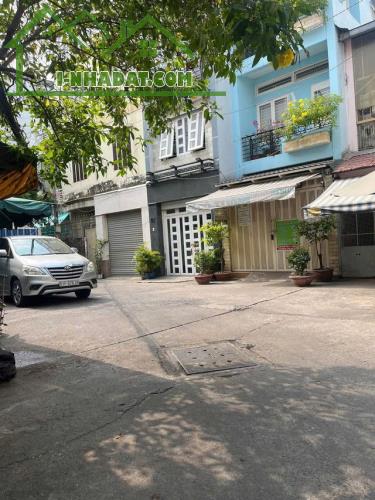 Nhà Mới 5Tầng Cách mặt Tiền 15M Hẻm Thẳng Xe Hơi Sổ Vuông 30m2 Gía 7,5 Tỷ Thương Lượng