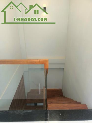 NGAY LÊ VĂN QUỚI - NHÀ ĐẸP SÁT CHỢ 5X22 - DỌN VÀO Ở NGAY - CHỈ HƠN 5.XX - 4