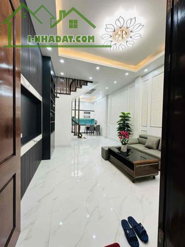 TRẦN THÁI TÔNG CẦU GIẤY GẦN PHỐ GẦN TRƯỜNG BỆNH VIỆN CẦN BÁN - 2