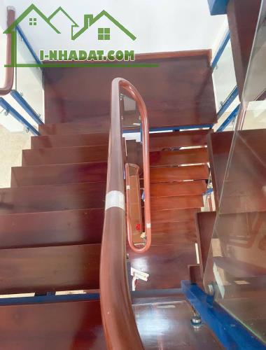 BÁN CĂN HOA HẬU PHỐ MINH KHAI DT 40M2 MT 3,8M - 4