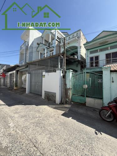 BÁN NHÀ MẶT TIỀN KINH DOANH TỐT, HÀNG XÓM VẠN PHÚC CITY, 4,3X20 CHỈ 8,6 TỶ.