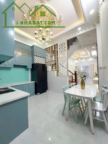 Đi nước ngoài định cư bán gấp nhà ở đường Bắc Hải, phường 15, quận 10, giá 3 tỷ 050 triệu - 4