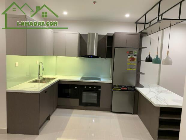 Cần bán gấp căn 2PN 67m2 khu RB, tặng full nội thất đầy đủ, view thoáng ko chắn, sẵn sổ