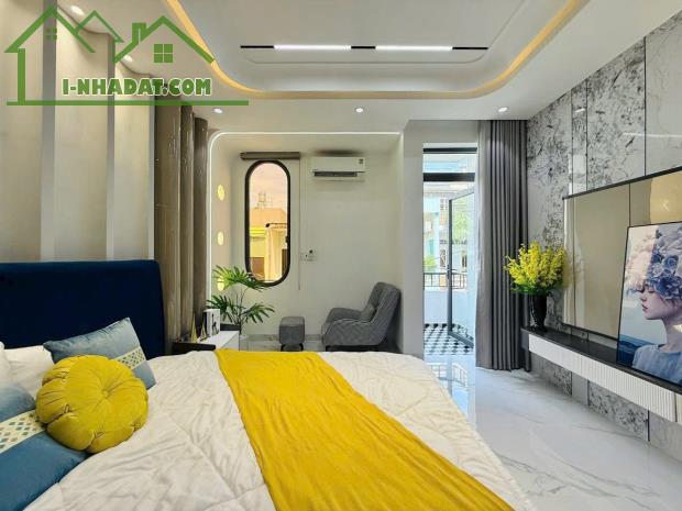 Nhà mới xây, 60 m2. Giá 2,990 tỷ. Âu Cơ, Phường 5, Quận 11, pháp lí chuẩn. Cho thuê 15tr - 2