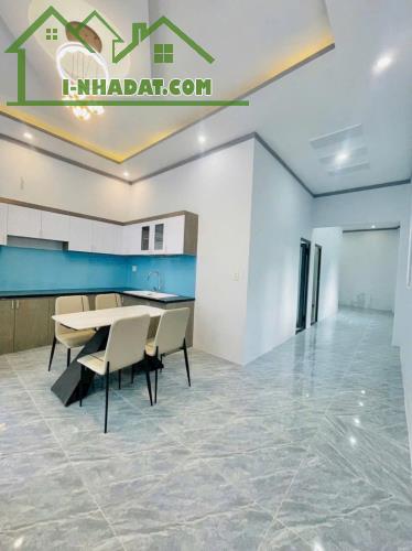 Bán căn nhà đẹp, mới tinh, sổ riêng, đất hồng, KP3 Trảng Dài chỉ 2ty050 - 3