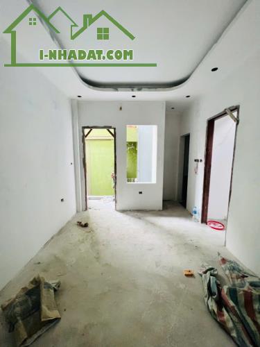 BÁN TÒA NHÀ 4 NỔI 1 HẦM TRẦN KHÁT CHÂN, NGÕ THÔNG, THANG MÁY, SÂN CỔNG, 68M2 GIÁ 12.X TỶ - 3