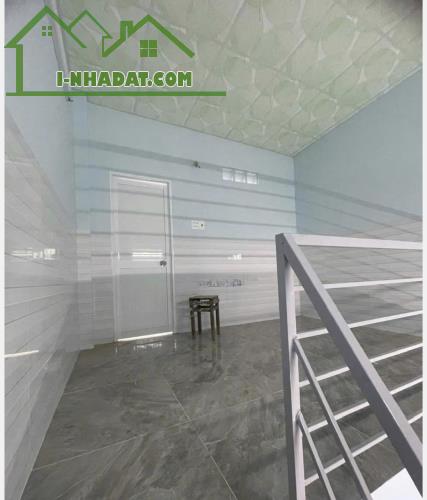 Bán đất  có trọ sẳn 6 phòng, DT 90m2, Giá 830triệu, SHR - 2