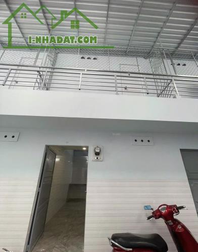 Bán đất  có trọ sẳn 6 phòng, DT 90m2, Giá 830triệu, SHR - 4