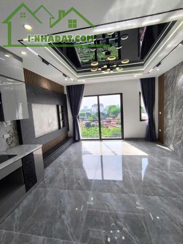 💜NHÀ PHỐ PHÚC ĐỒNG 43M2X7T MT 4.4M CHÀO 16.35 TỶ 3 Ô TÔ TRÁNH - FULL NỘI THẤT- THANG MÁY - 3